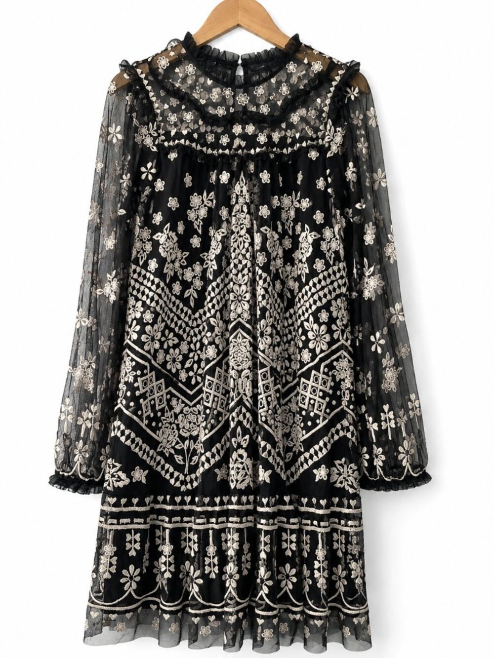 Needle & Thread Black Esme Heart And Floral Tulle Embroidered Dress Sz 8